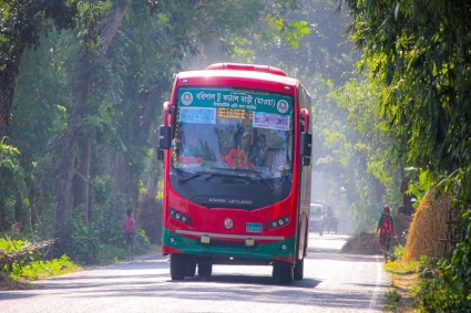 বরিশালে শিক্ষার্থীদের জন্য ৩০ শতাংশ ভাড়া কমালো বিআরটিসি