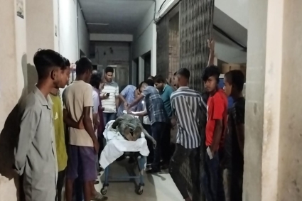 নরসিংদীতে চোর সন্দেহে গণপিটুনিতে যুবকের মৃত্যু