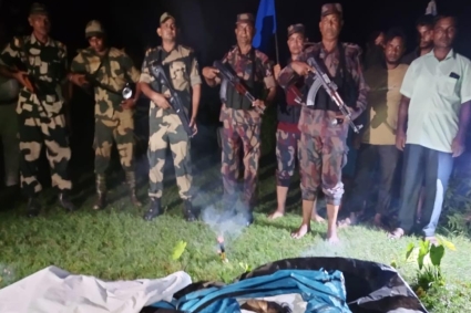 ৪৮ ঘণ্টা পর স্কুলছাত্রের মরদেহ ফেরত দিয়েছে বিএসএফ   