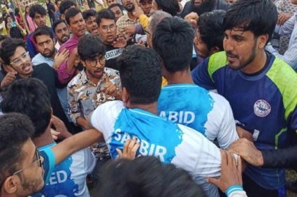 কুবিতে ফুটবল খেলায় মারধরের ঘটনায় ১ জনকে নিষিদ্ধ.