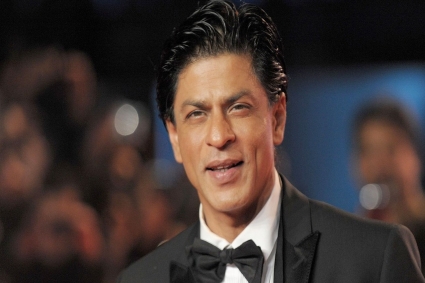 অনলাইন থেকে তথ্য নিয়ে শাহরুখকে খুনের হুমকি!