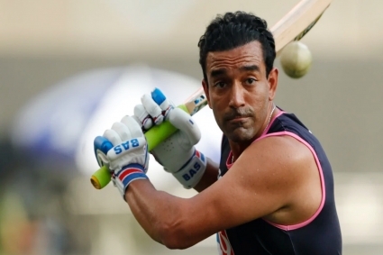 প্রতারণার দায়ে ভারতীয় তারকার নামে গ্রেপ্তারি পরোয়ানা