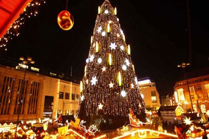 মানবতার বন্ধনে আবদ্ধের আমন্ত্রণে শুভ বড়দিন