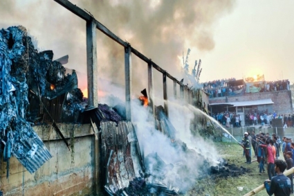 রংপুরে তুলার কারখানার আগুনে ৫০ লাখ টাকার ক্ষতি