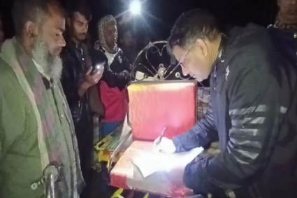 বিয়ে বাড়িতে উচ্চস্বরে গান বাজানোর জেরে মারধর, বরের চাচা নিহত