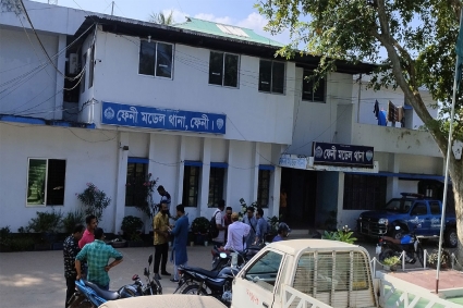 ফেনীতে ১৫ দিনে আওয়ামী লীগ ও সহযোগী সংগঠনের ৬২ নেতাকর্মী গ্রেপ্তার