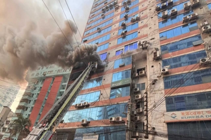 দুই ঘণ্টা পর জামান টাওয়ারের আগুন নিয়ন্ত্রণে