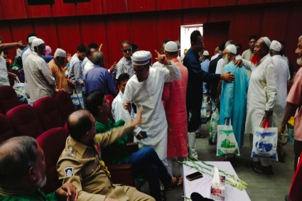 শহীদ জিয়াকে স্বাধীনতার ঘোষক বলায় অনুষ্ঠানে হট্টগোল