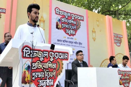 চাঁদাবাজদের কঠোর হাতে দমন করা হবে : আসিফ মাহমুদ