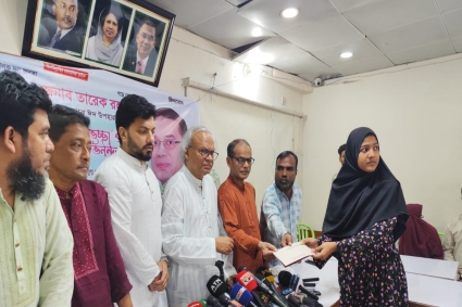 সরকার একেক সময় একেক বক্তব্য দিয়ে বিভ্রান্তি ছড়াচ্ছে : রিজভী