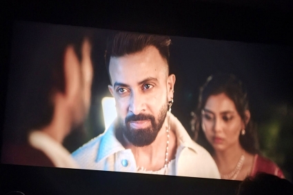 আজ থেকে যুক্তরাষ্ট্রের ১৫ প্রেক্ষাগৃহে শাকিবের বরবাদ