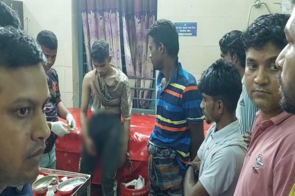 টিকটকে বিরোধ, যশোর থেকে কালীগঞ্জে গিয়ে ২ কিশোরকে ছুরিকাঘাত