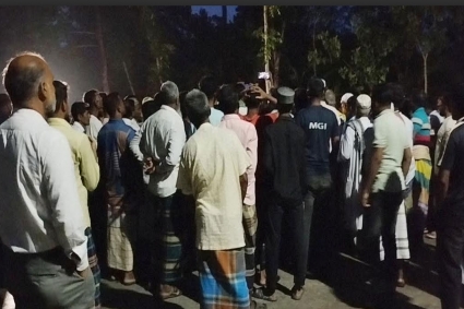 ঋণগ্রস্ত ব্যবসায়ীর জানাজায় পাওনাদারদের বাধা, ১২ ঘণ্টা পর দাফন