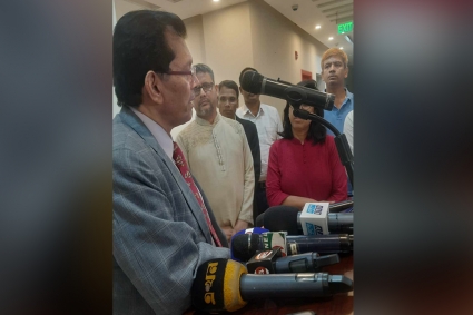 আরাকান আর্মি নিয়ে নিরাপত্তা উপদেষ্টা আমরা যার সঙ্গে ইচ্ছা দেখা করব, কে কী বলল যায়-আসে না