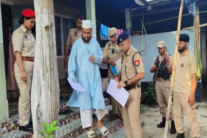 সোশ্যাল মিডিয়ায় ‘পাকিস্তানের পক্ষে’ পোস্ট, ভারতে গ্রেপ্তার শতাধিক