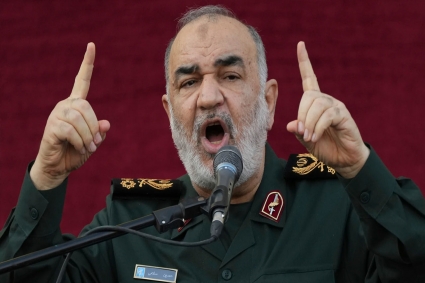 ইসরায়েলের হামলায় ইরানের রেভল্যুশনারি গার্ডের প্রধান নিহত