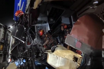 পদ্মা সেতুতে বাস-ট্রাকের সংঘর্ষে দুইজন নিহত