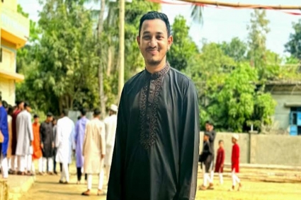 ছাত্র প্রতিনিধি বললেন, ১০ লাখ টাকার এক পয়সাও কম হবে না