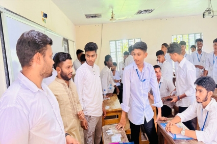 দলবল নিয়ে পরীক্ষার হলে ছাত্রদল নেতার প্রবেশ, তদন্ত কমিটি গঠন