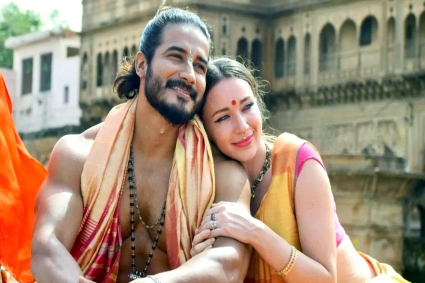 রাশিয়ানের সঙ্গে বৃন্দাবনে সংসার, বাবা হলেন অভিনেতা