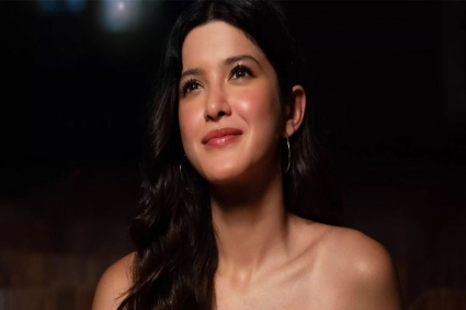 বলিউডে এসেই ঝড় তোলা কে এই শানায়া কাপুর