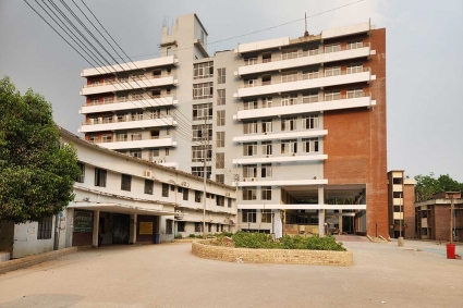 চাঁদা না দেওয়ায় রাজবাড়ীতে হাসপাতালের লিফটের কাজ বন্ধ