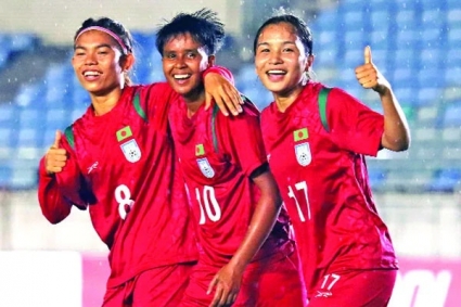 বাফুফের দায়িত্ব নিয়ে প্রশ্ন