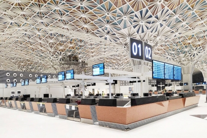 শাহজালাল বিমানবন্দরের তৃতীয় টার্মিনালে অবতরণ করল প্রথম বিমান