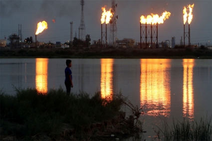 স্থলভাগের তেল-গ্যাসের খনির মজুত ফুরিয়ে আসছে, সতর্কবার্তা জাতিসংঘের