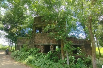 হাটহাজারীর যে বিমানবন্দর থেকে জ্বালানি নিত যুদ্ধবিমান