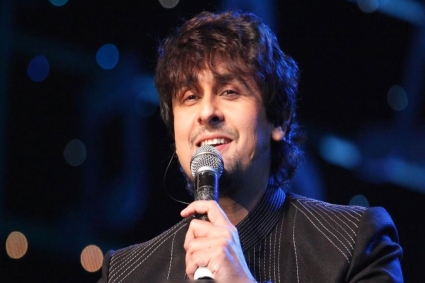 আজান শুনেই গান থামিয়ে দিলেন সনু নিগম, ভিডিও ভাইরাল