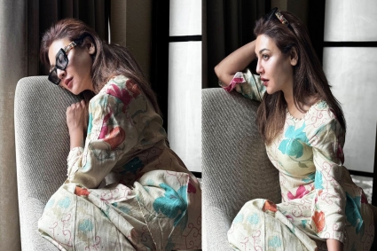 ঘরোয়া সাজে স্নিগ্ধ জয়া, নতুন লুকে ছড়ালেন মুগ্ধতা