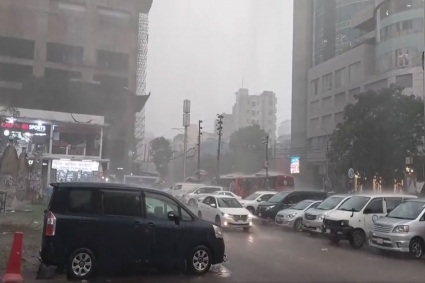 ঢাকায় ২৪ ঘণ্টায় ৬৩ মিলিমিটার বৃষ্টি, আবহাওয়া শুষ্ক থাকবে আজ