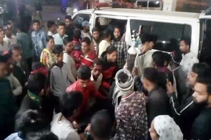 খুলনায় দুর্বৃত্তদের গুলিতে যুবক আহত