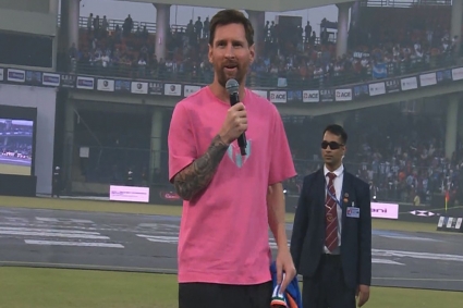 আবেগঘন বার্তায় মেসির ভারত সফর শেষ