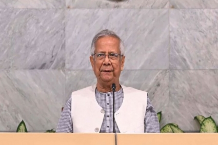 সীমান্তে অতন্দ্র প্রহরীর দায়িত্ব পালন করছে বিজিবি : প্রধান উপদেষ্টা