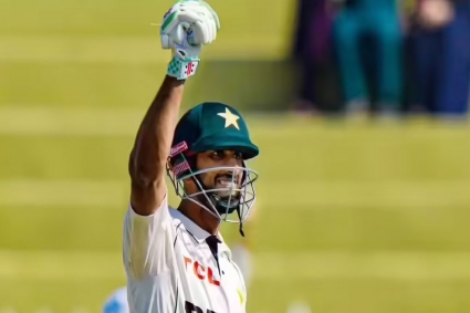 মাসুদের প্রথম ডাবল সেঞ্চুরিতে ভাঙল ইনজামাম-শেবাগের রেকর্ড