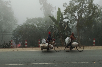 কুড়িগ্রামে হাড়কাঁপানো শীত, জনজীবন স্থবির
