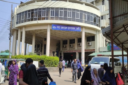 ওটিতে রান্নার ঘটনা তদন্তের মধ্যেই ফেনী হাসপাতালে ১৫ নার্সের পদায়ন