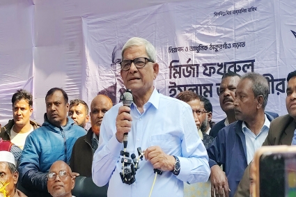 আমরাই পাকিস্তানিদের বিরুদ্ধে যুদ্ধ করেছি, দেশ ছেড়ে কোথাও যাইনি