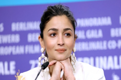 এখন মা হয়ে এই বিষয়গুলো বুঝতে পারি : আলিয়া ভাট