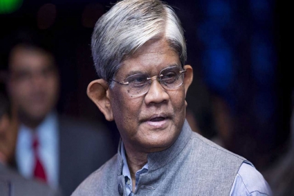 কূটনৈতিক পাসপোর্ট জমা দিয়েছি, কোথাও যাবো না : অর্থ উপদেষ্টা