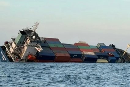 চট্টগ্রামে বন্দরে আসার পথে থাইল্যান্ড উপকূলে ডুবল পণ্যবাহী জাহাজ