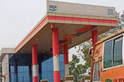 তেল না পেয়ে বাগবিতণ্ডা, ট্রাকচাপা দিয়ে পাম্প ম্যানেজারকে হত্যা