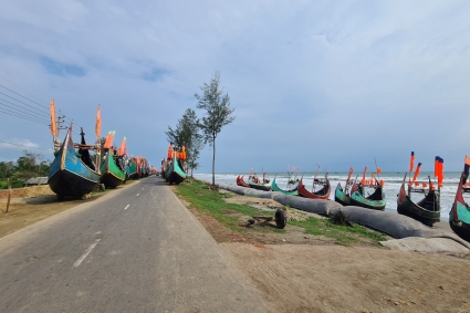 কক্সবাজারে যেখানে ঘুরবেন, যা যা দেখবেন