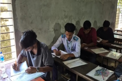বিশেষ ব্যবস্থায় এইচএসসিতে অংশ নেওয়ার সুযোগ পেল বগুড়ার ৬ শিক্ষার্থী