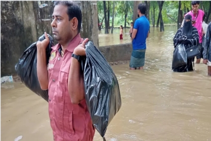 বন্যা ও পাহাড়ধসে ক্ষতিগ্রস্তদের পাশে মানবিক দায়িত্বে আনসার-ভিডিপি