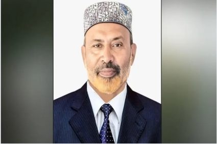বাড়ির সামনে বিএনপি নেতাকে কুপিয়ে হত্যা