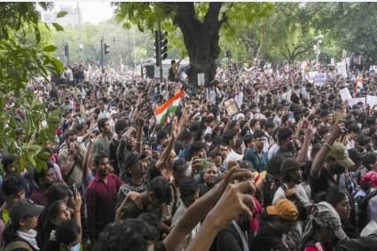 দিল্লিতে আন্দোলনের সমাপ্তি ঘোষণা ককরোচ জনতা পার্টির