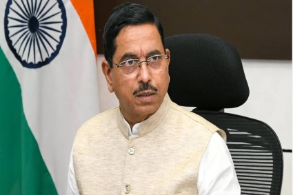 ভারতের নতুন শিক্ষামন্ত্রী হলেন প্রহ্লাদ যোশী